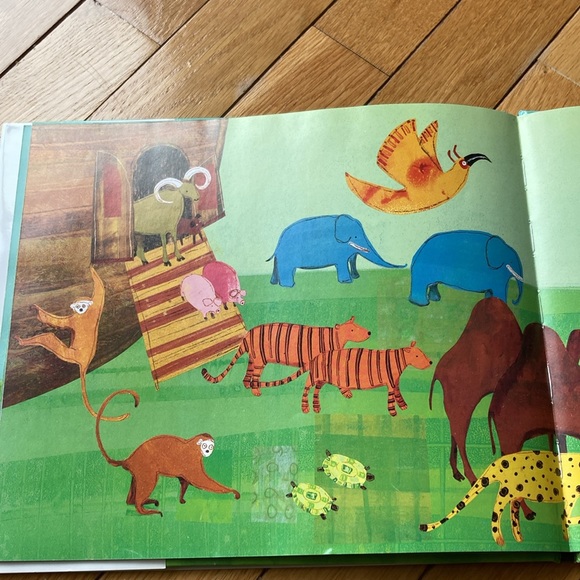 Vintage (1989) Noah’s Ark Wall Hanging & Book - Picture 15 of 16